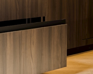 Cover-up negru metalic